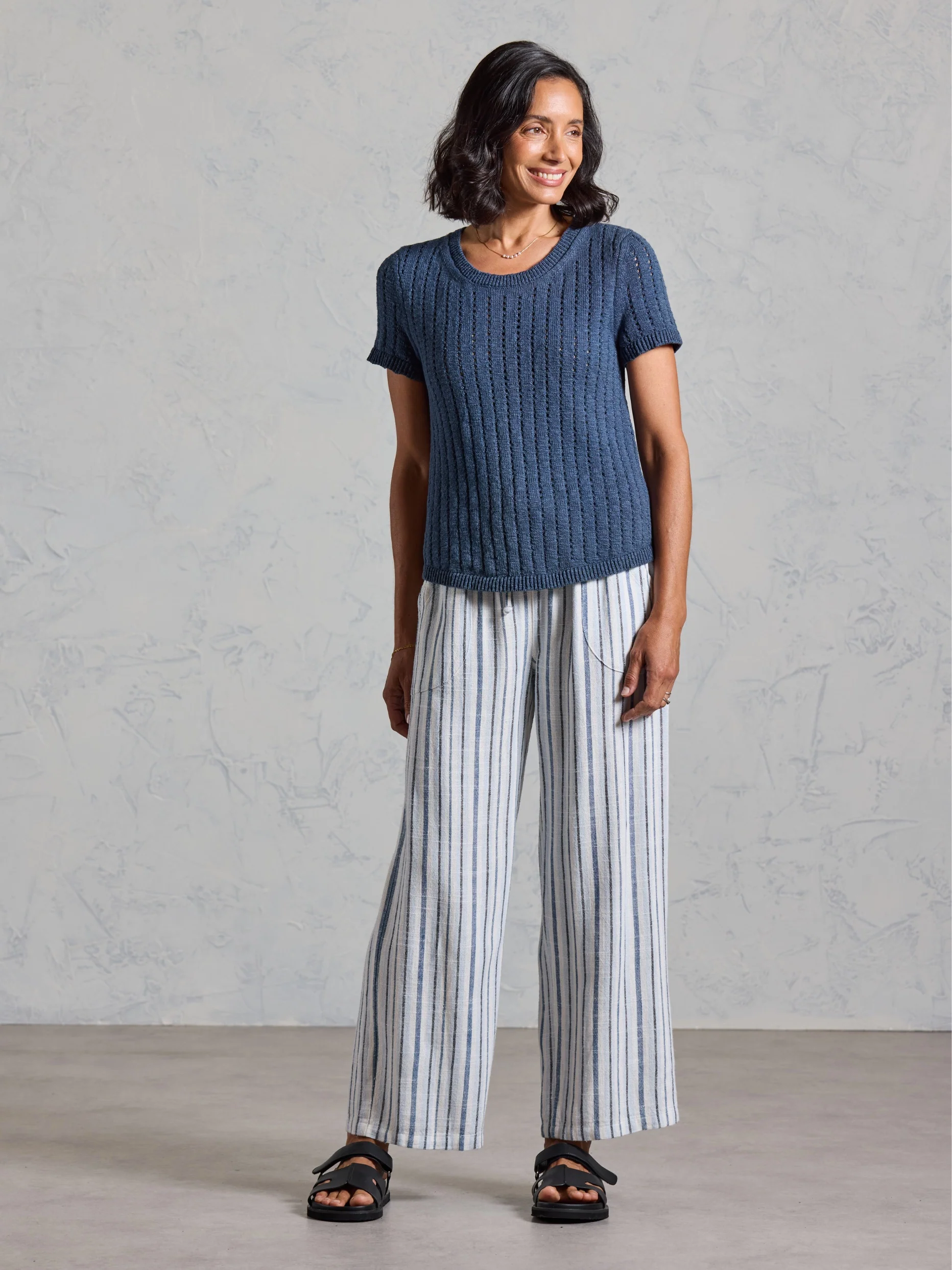 Agni Cotton Linen Knit Top Navy - Image 5