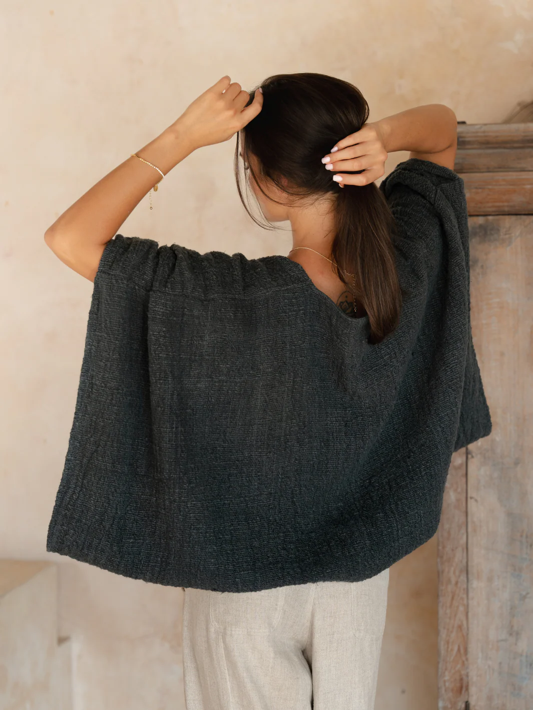 Bloom Cotton Shrug Charcoal - Image 4
