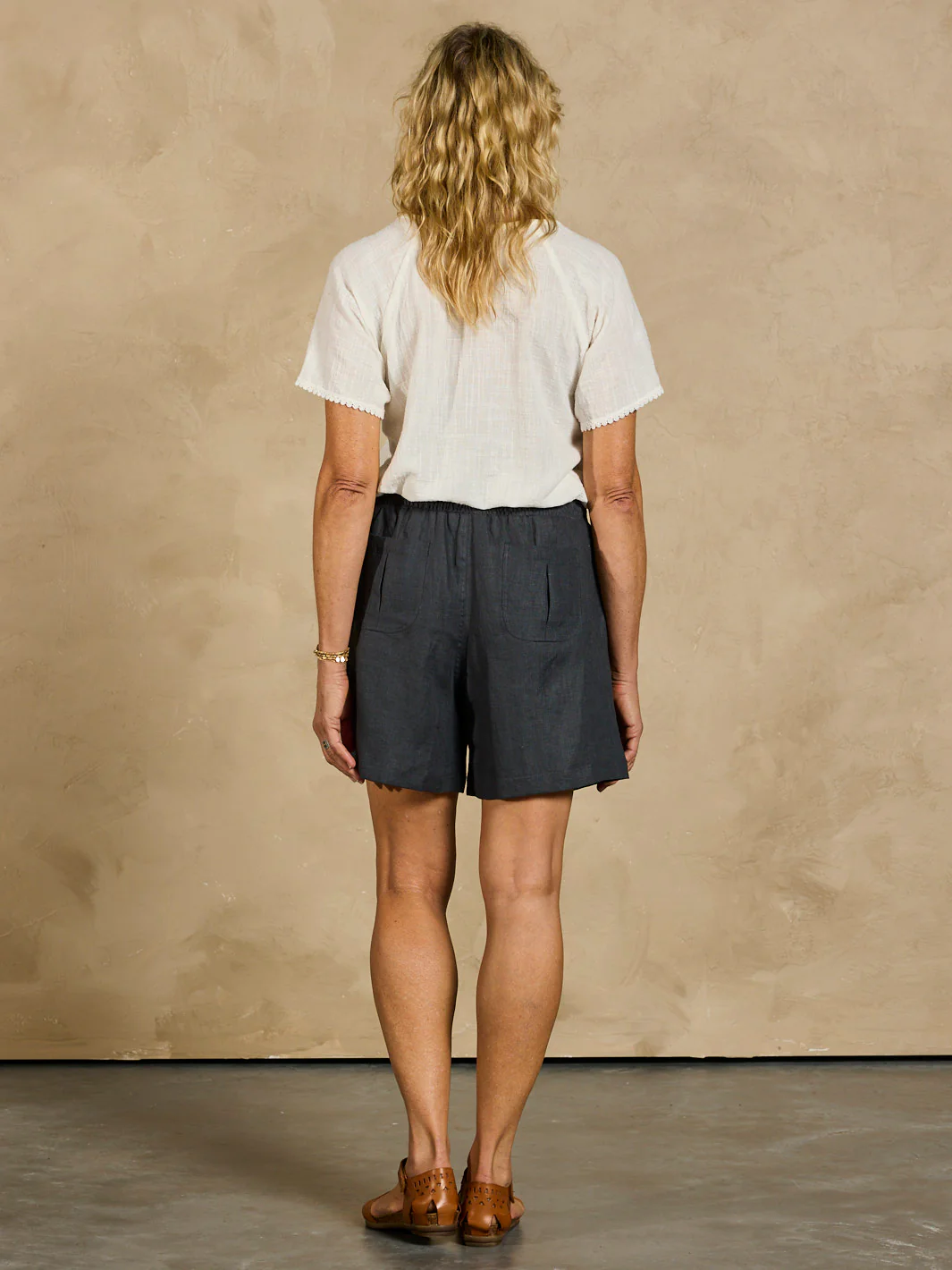 Mae French Linen Shorts Charcoal - Image 5