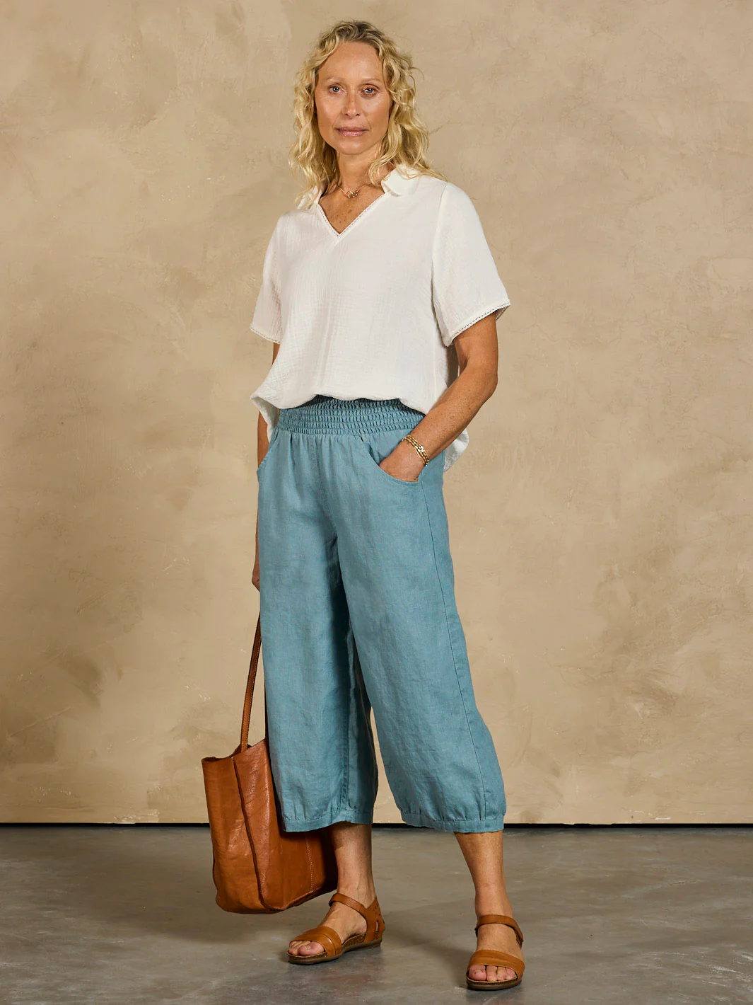 Marrakech French Linen Cropped Pants Tahiti Blue - Image 2