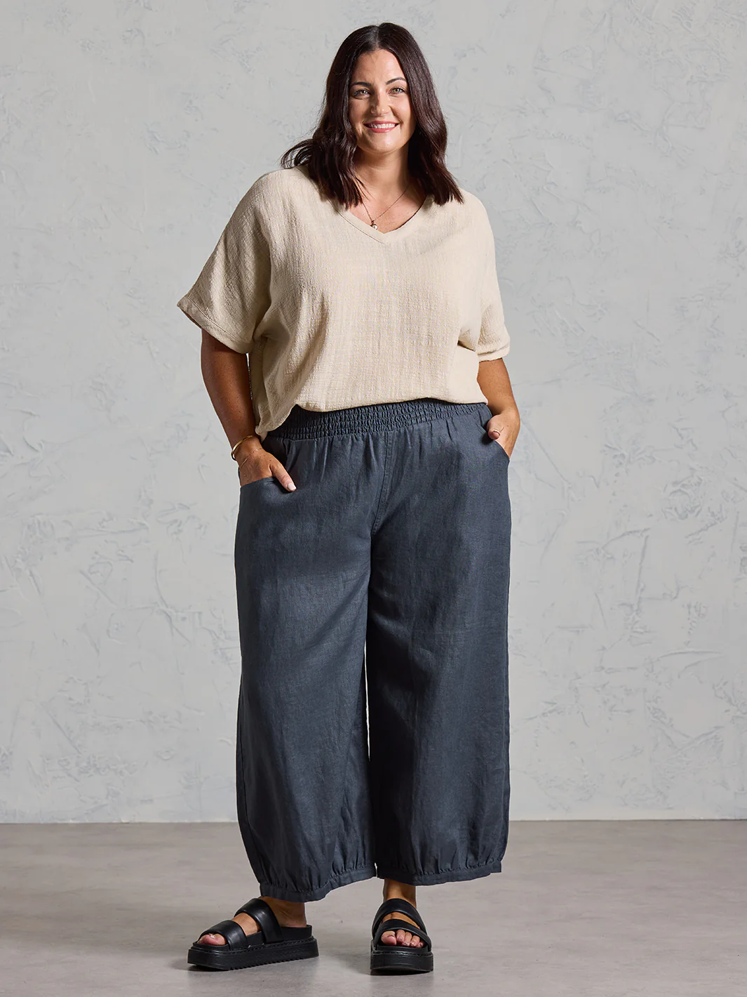 Sadhu French Linen Pants Charcoal - Image 5