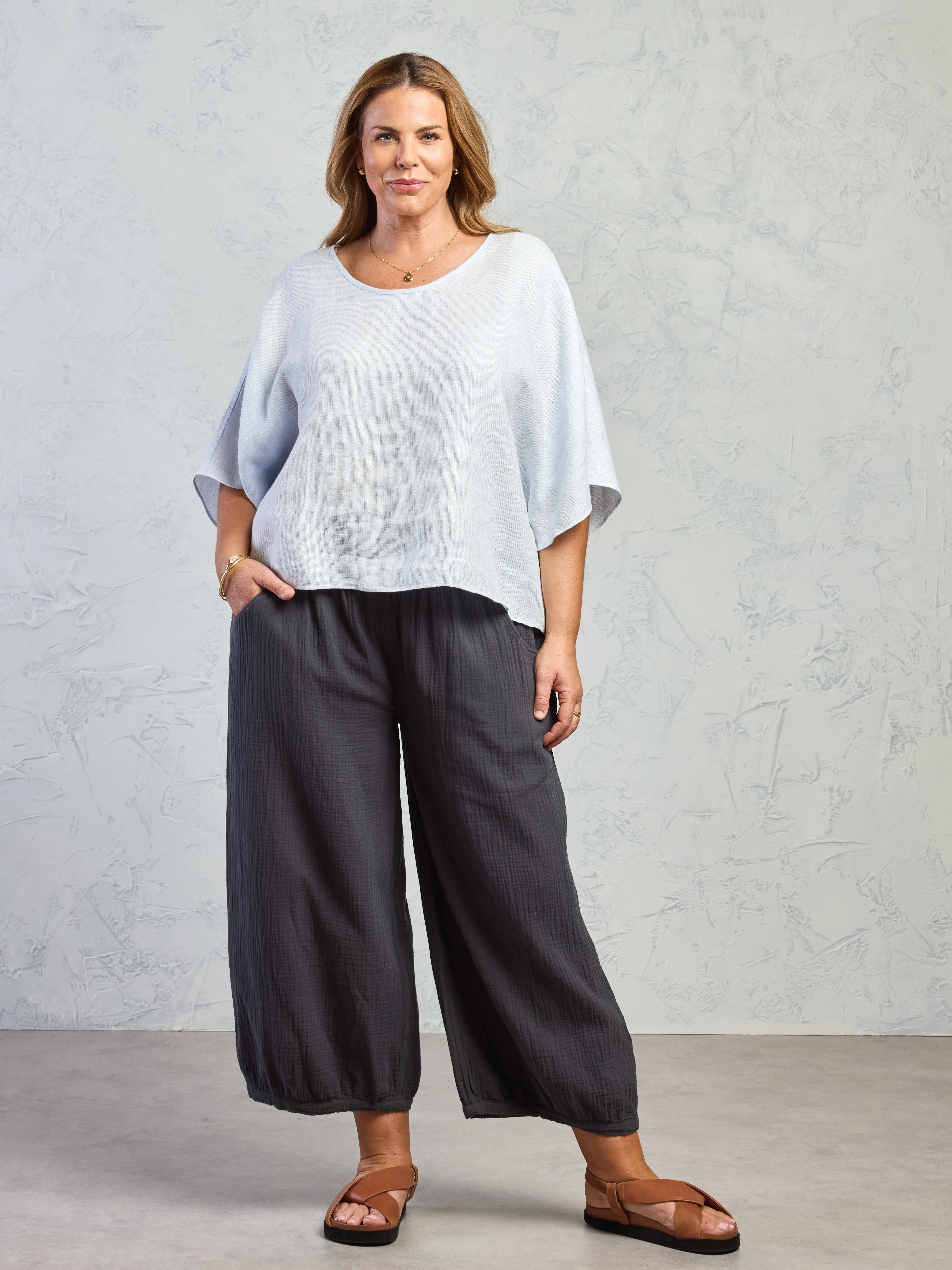 Selene Linen Top Serene Blue - Image 5