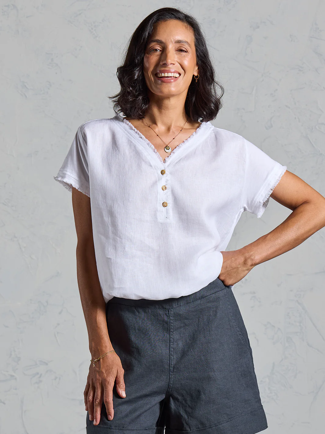Vivre French Linen and Cotton Blouse White - Image 3