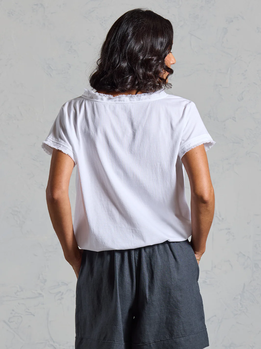 Vivre French Linen and Cotton Blouse White - Image 4